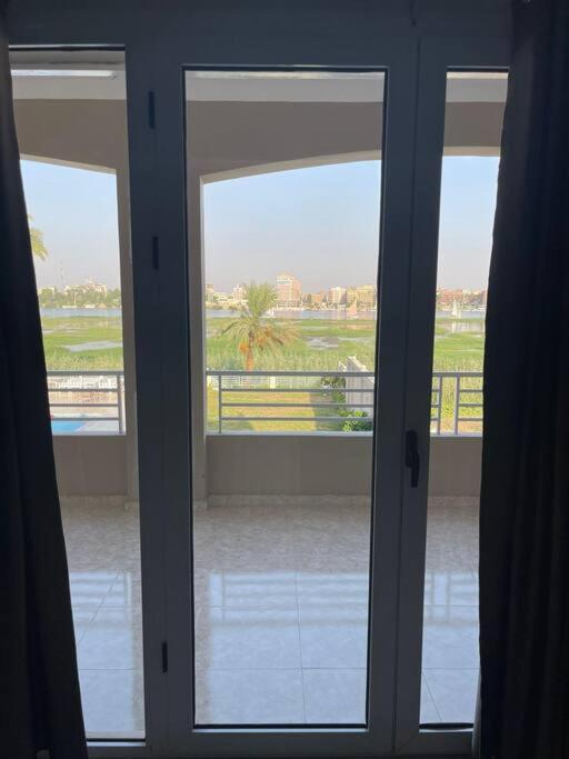 Royal Nile Villa - Nile View Apartment 1 Луксор Екстериор снимка