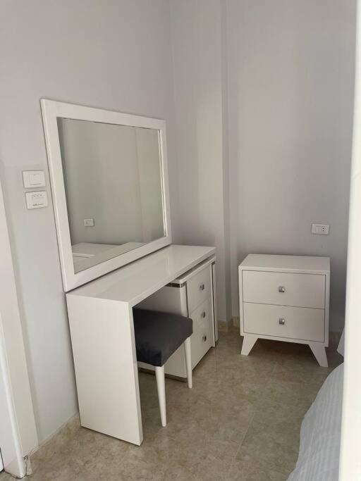 Royal Nile Villa - Nile View Apartment 1 Луксор Екстериор снимка
