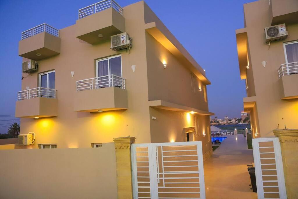 Royal Nile Villa - Nile View Apartment 1 Луксор Екстериор снимка
